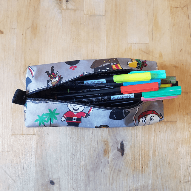 Trousse d'école